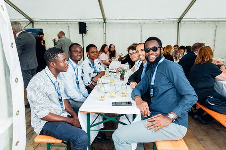 Menschen im Gespräch
